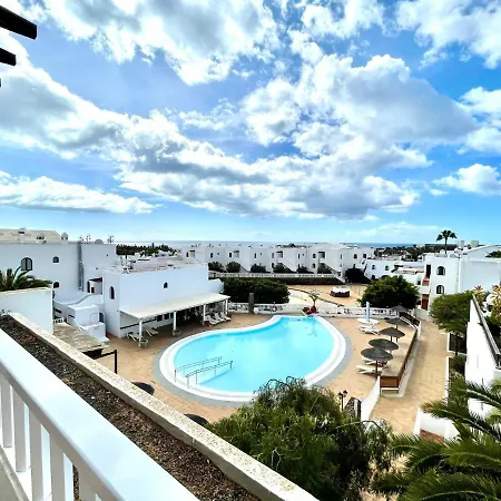 Apartman Nice Apartment, Wifi, Pool View Near Los Charcos Beach