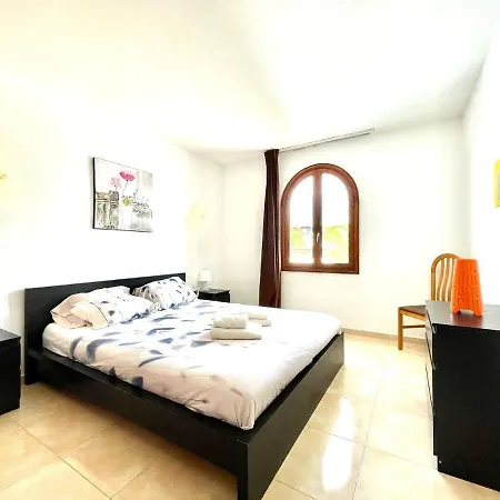 Apartamento Nice Apartment, Wifi, Pool View Near Los Charcos Beach *