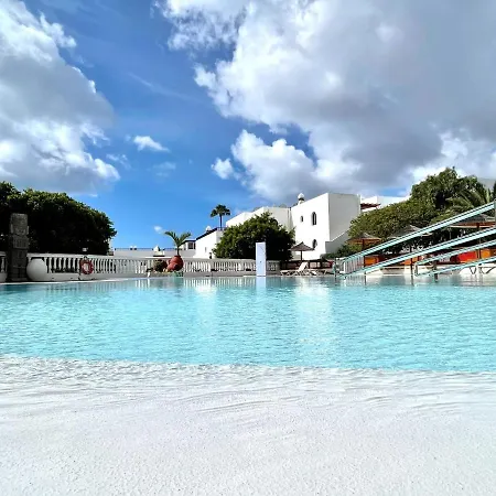 Apartamento Nice Apartment, Wifi, Pool View Near Los Charcos Beach Costa Teguise